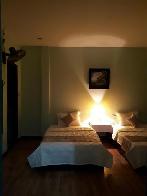 Emt Homestay Hue Vietnam ภายนอก รูปภาพ